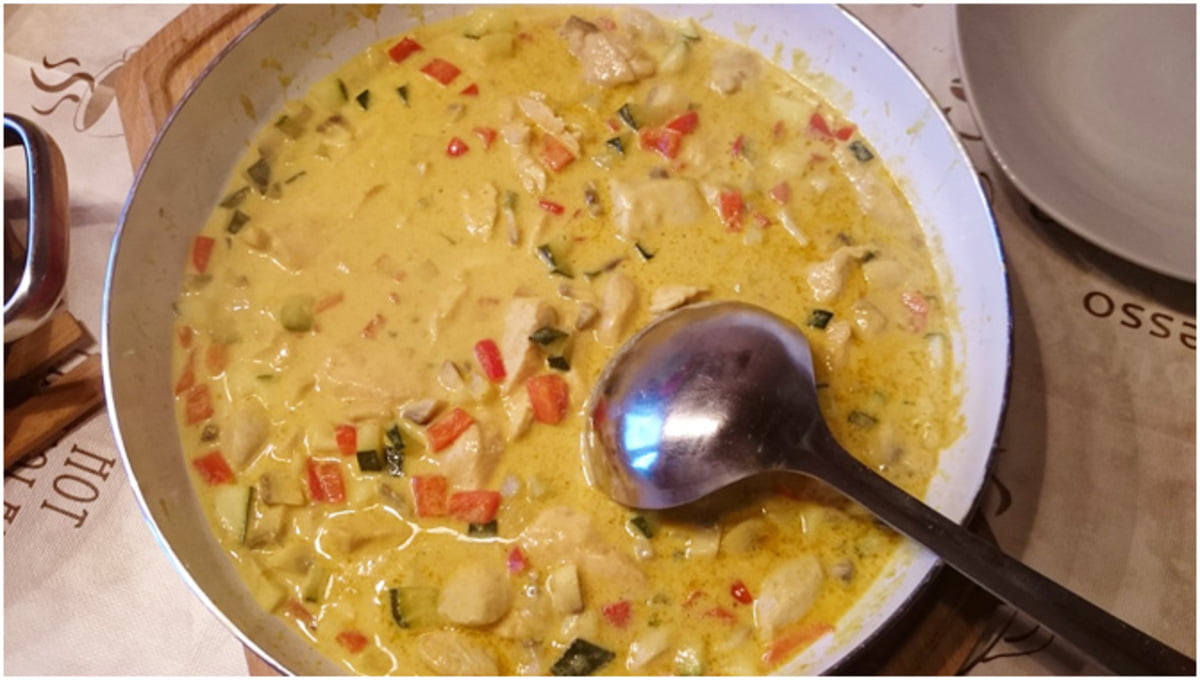 Curry Hähnchen(Suppe) yammi lecker - Rezepedia.com